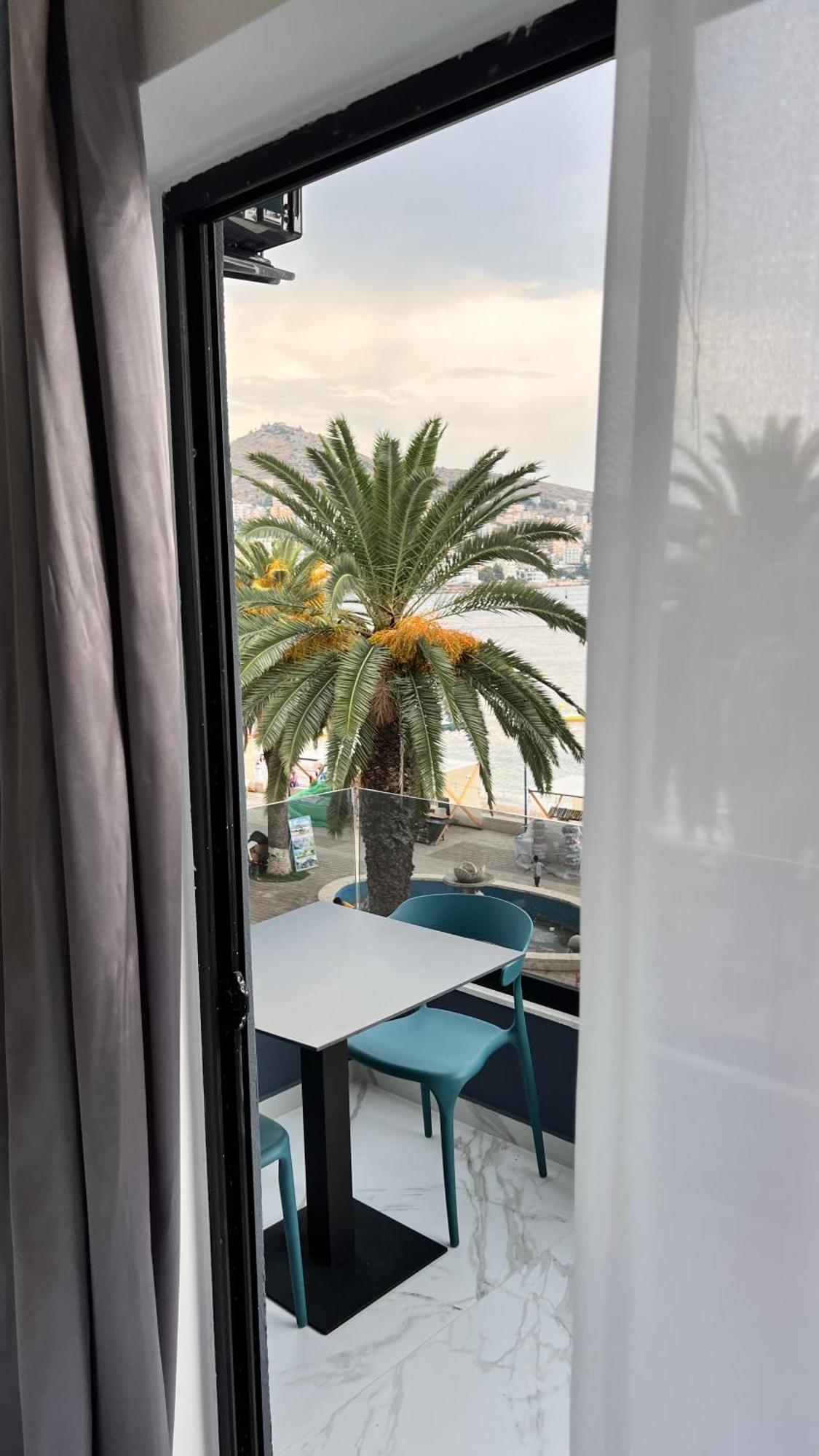 Lezet Hotel Sarande Bagian luar foto