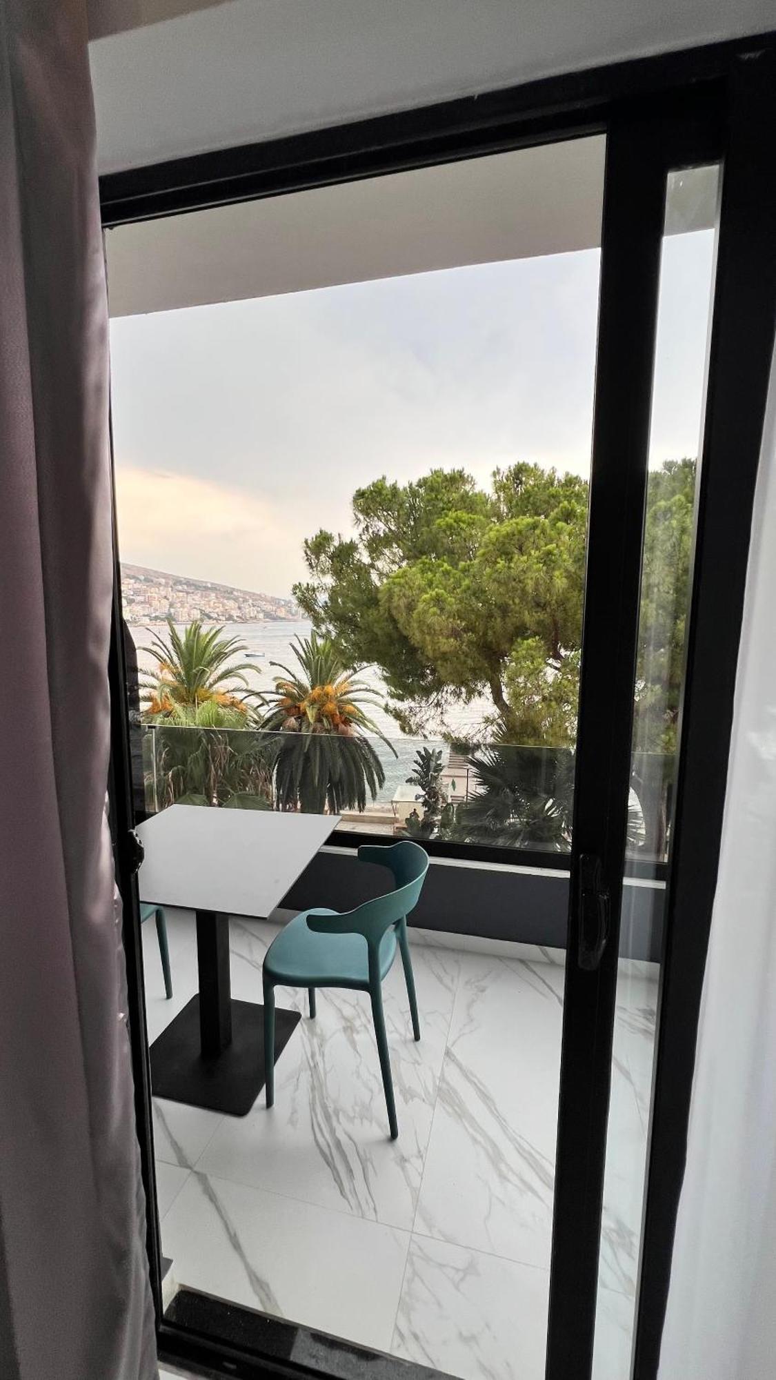 Lezet Hotel Sarande Bagian luar foto
