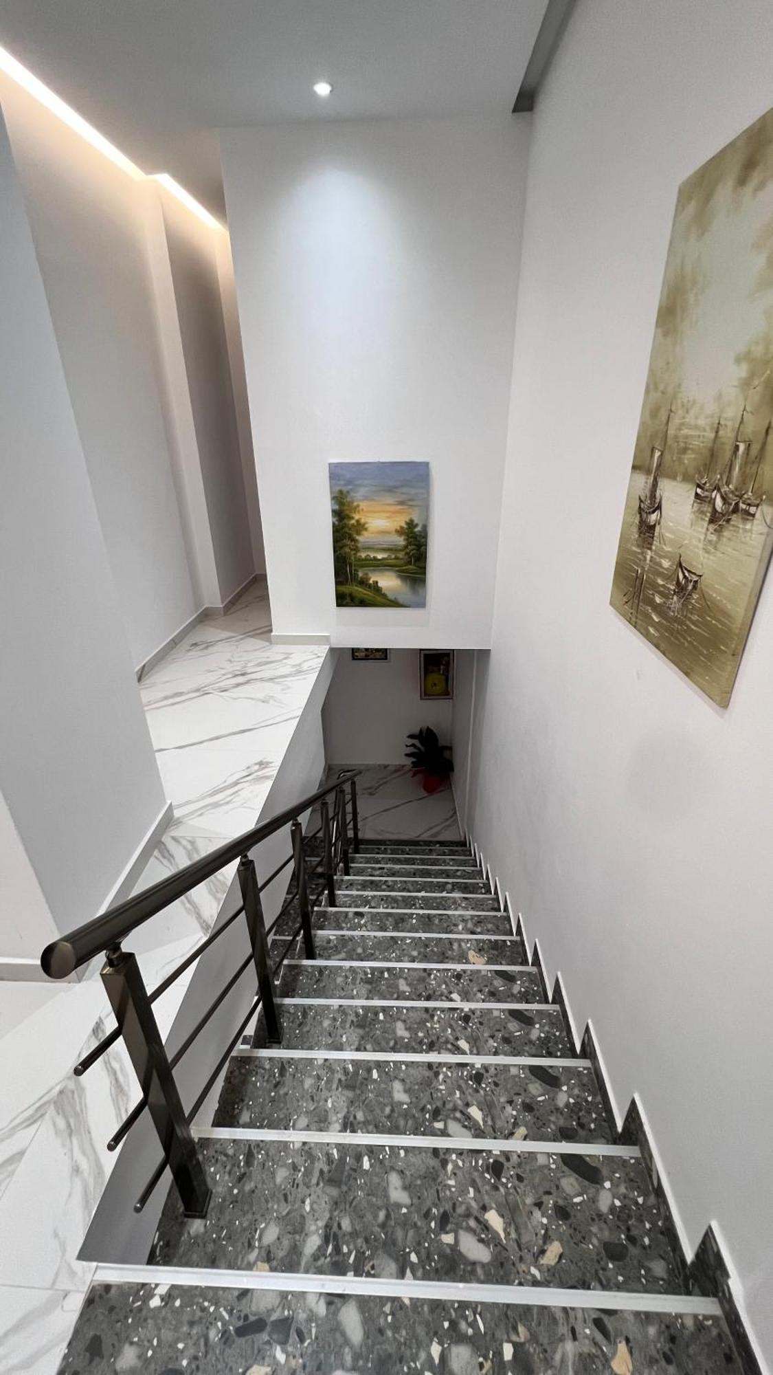 Lezet Hotel Sarande Bagian luar foto