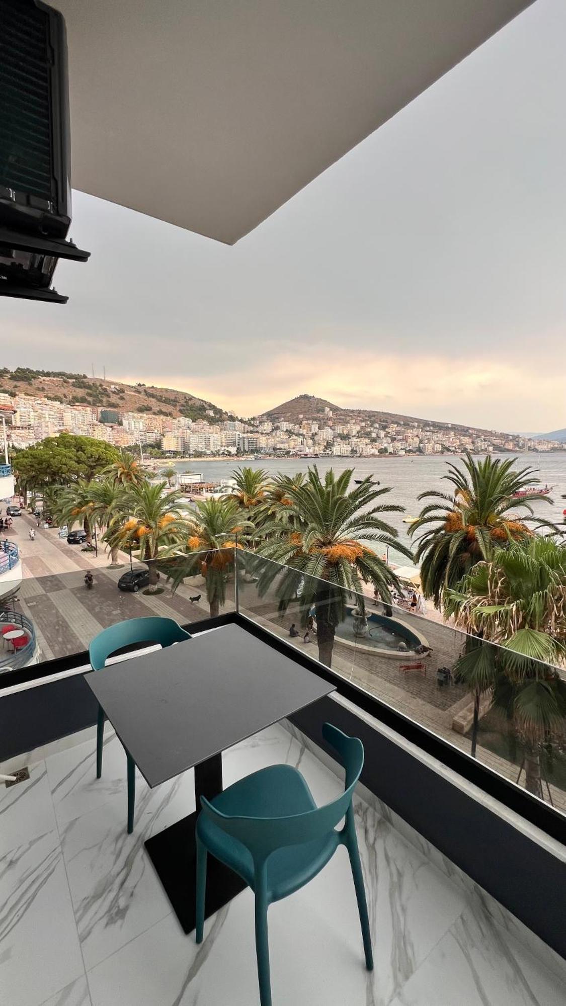 Lezet Hotel Sarande Bagian luar foto